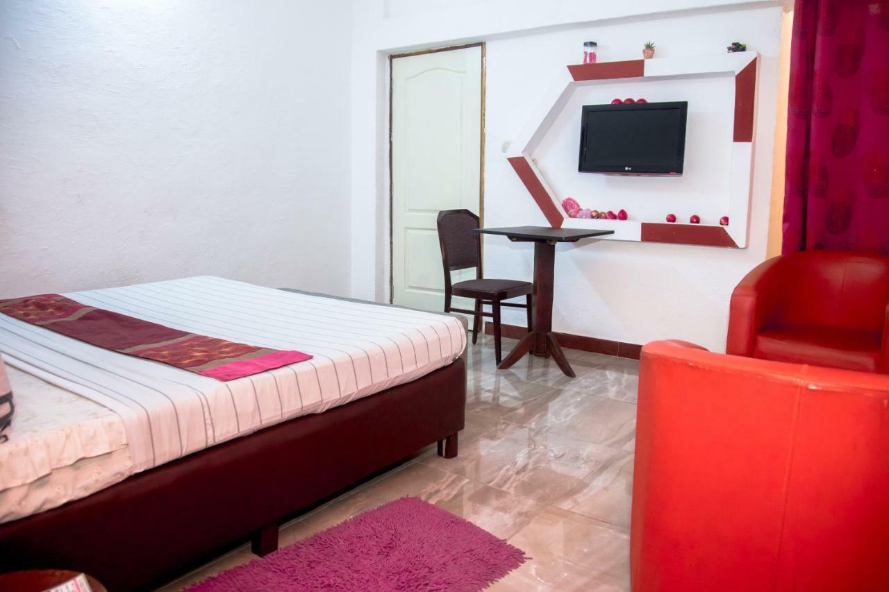 Senateur Hotel Agontinkon Cotonou Exterior foto